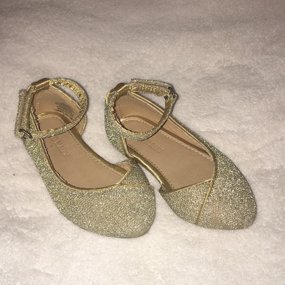 Old Navy Other - Gold dress shoes